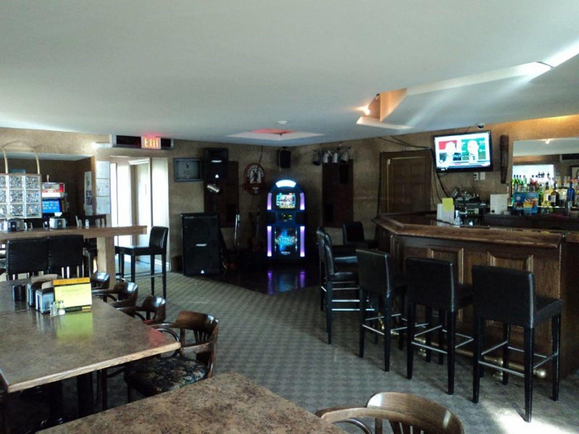 Stonehouse Motel And Restaurant Τρούρο Εξωτερικό φωτογραφία