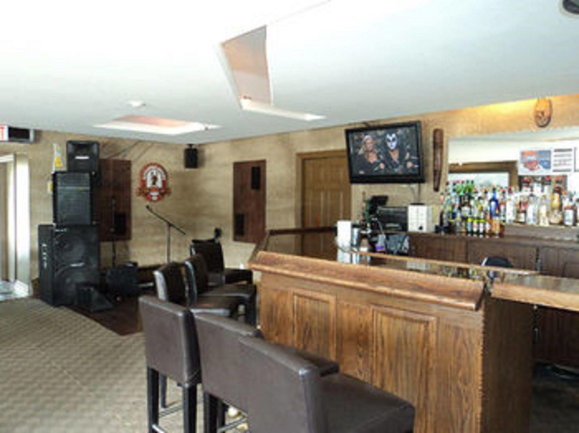 Stonehouse Motel And Restaurant Τρούρο Εξωτερικό φωτογραφία